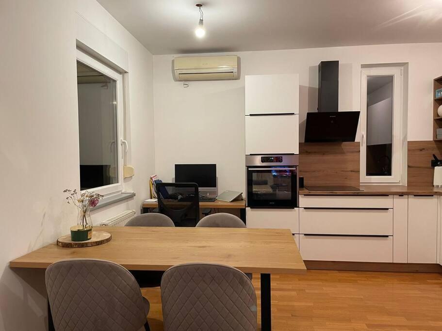 Apartmán Mely Rose Lublaň Exteriér fotografie